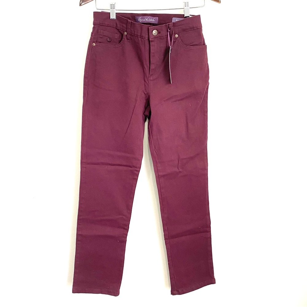 GLORIA VANDERBILT NWT $35 Womens 4P Sweet Burgundy Amanda Tapered Jeans L9